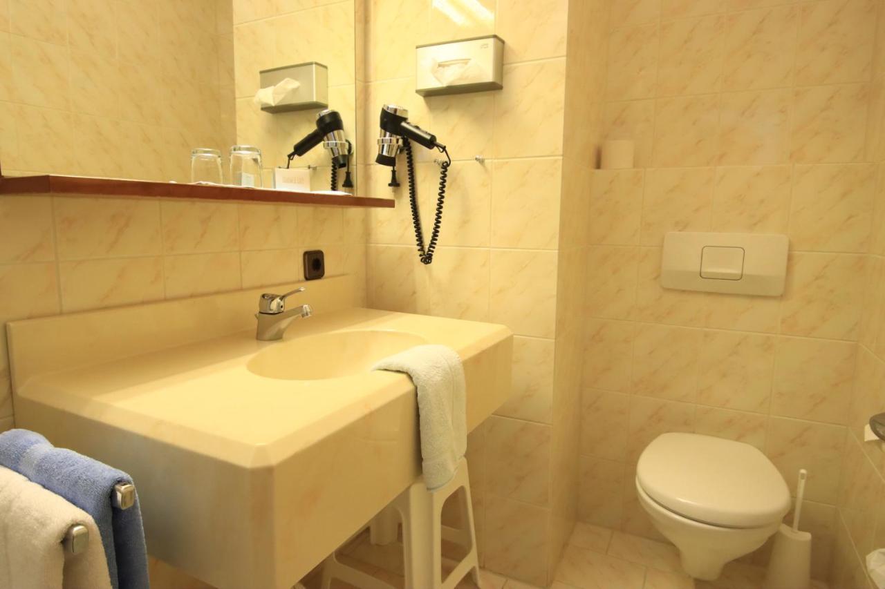 Hotel Alexa Bad Mergentheim Esterno foto